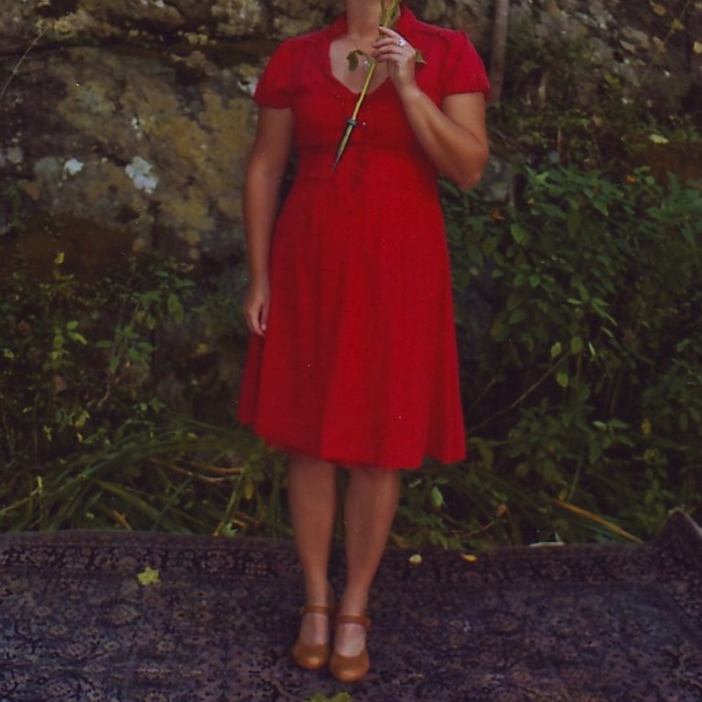 Anthropologie dress in red, sweetheart neckline, comes with slip